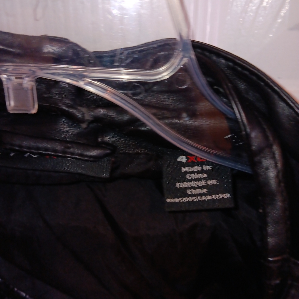 Jacket - Picture 6 of 10